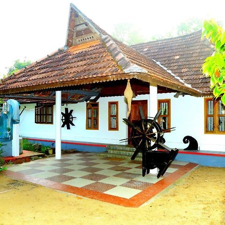 Valentine'S Rice Bowl Home Stay Alappuzha Exterior photo